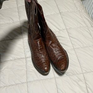 Men’s size 10 Dan Post ostrich boots - great condition